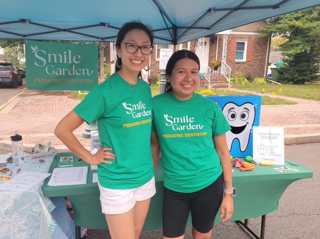 Dr Lisa and Bethany at Edison Street Fair Dr. Lisa and Bethany at the Edison Fall Family Spectacular Street Fair